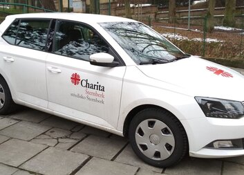 Nové auto pro "sestřičky"